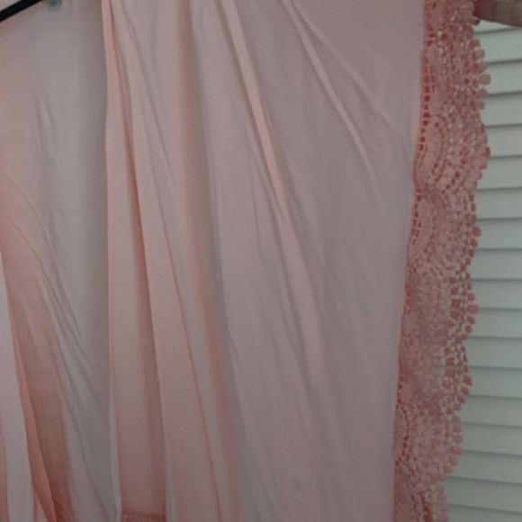 Beautiful Salmon wrap - Picture 2 of 5